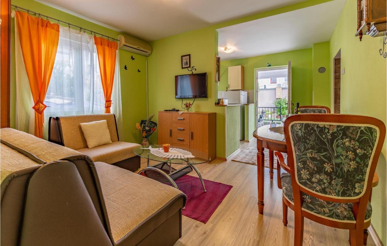 Nice Apartment In Premantura With Wifi Exterior photo